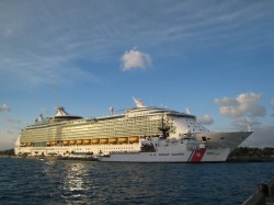 royal_caribbean_cruise_ship